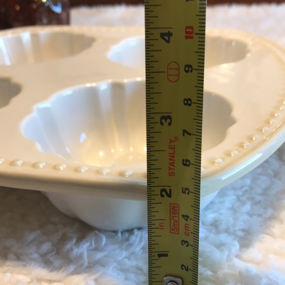 Princess House Pavillion mini Bundt pan Ivory stoneware - Picture 6 of 6